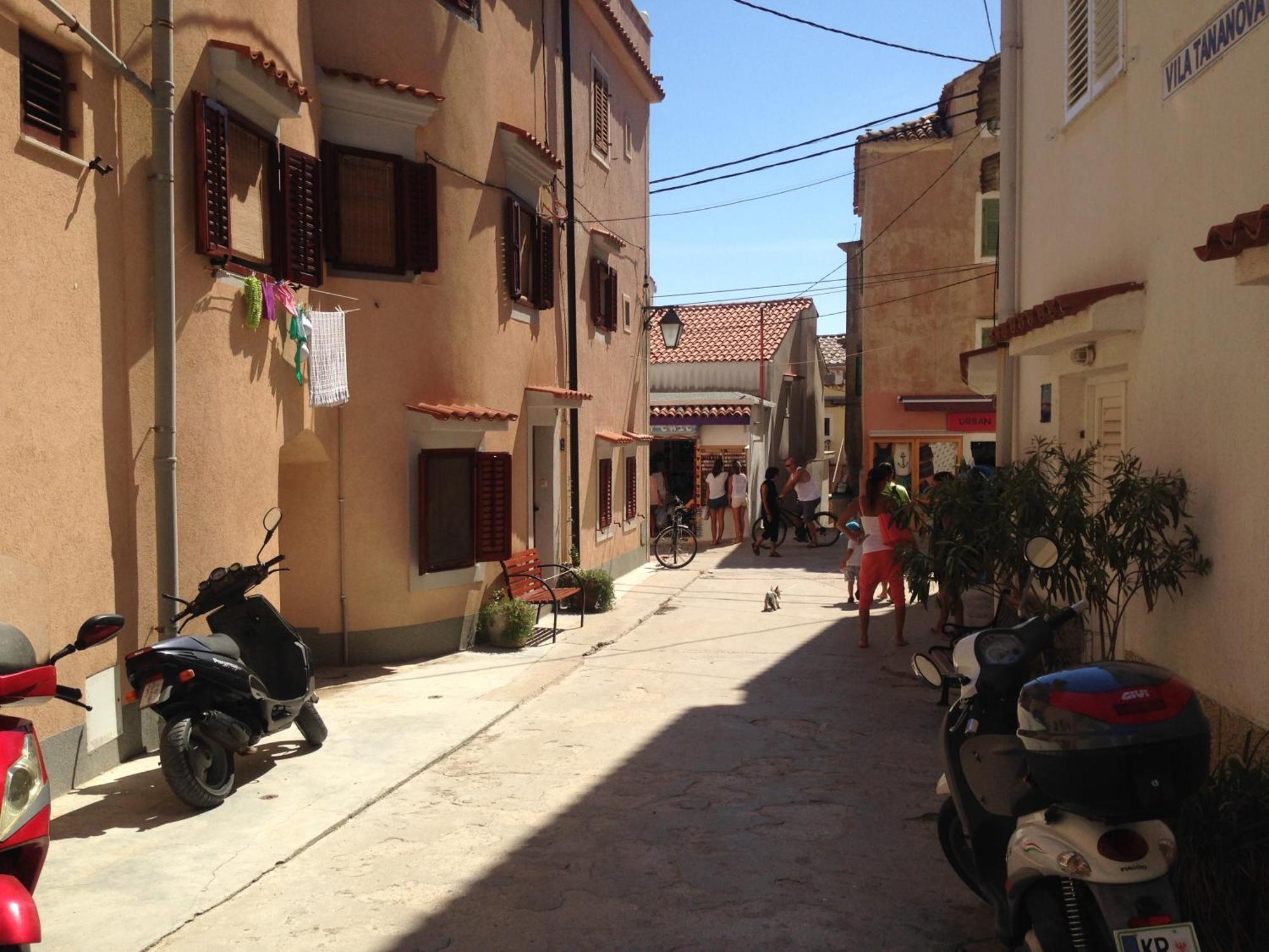 Baska Apartment-Studio Fiorino Exterior photo